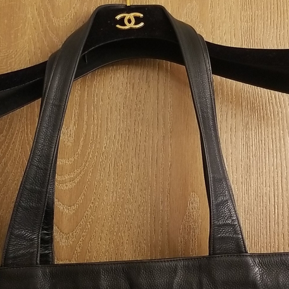 š„VINTAGE Chanel authentic toteš„ - Picture 7 of 16